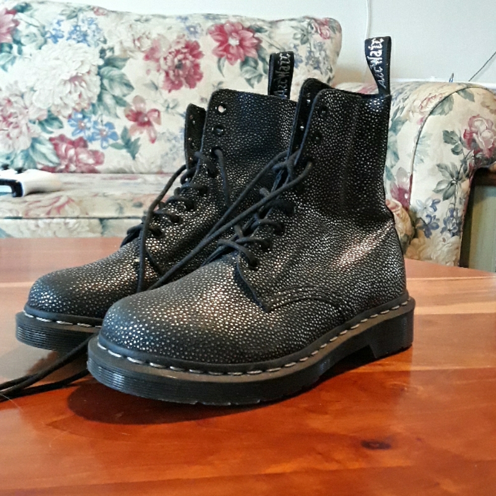 Rare Silver Metallic dappled dr martens pascals 6